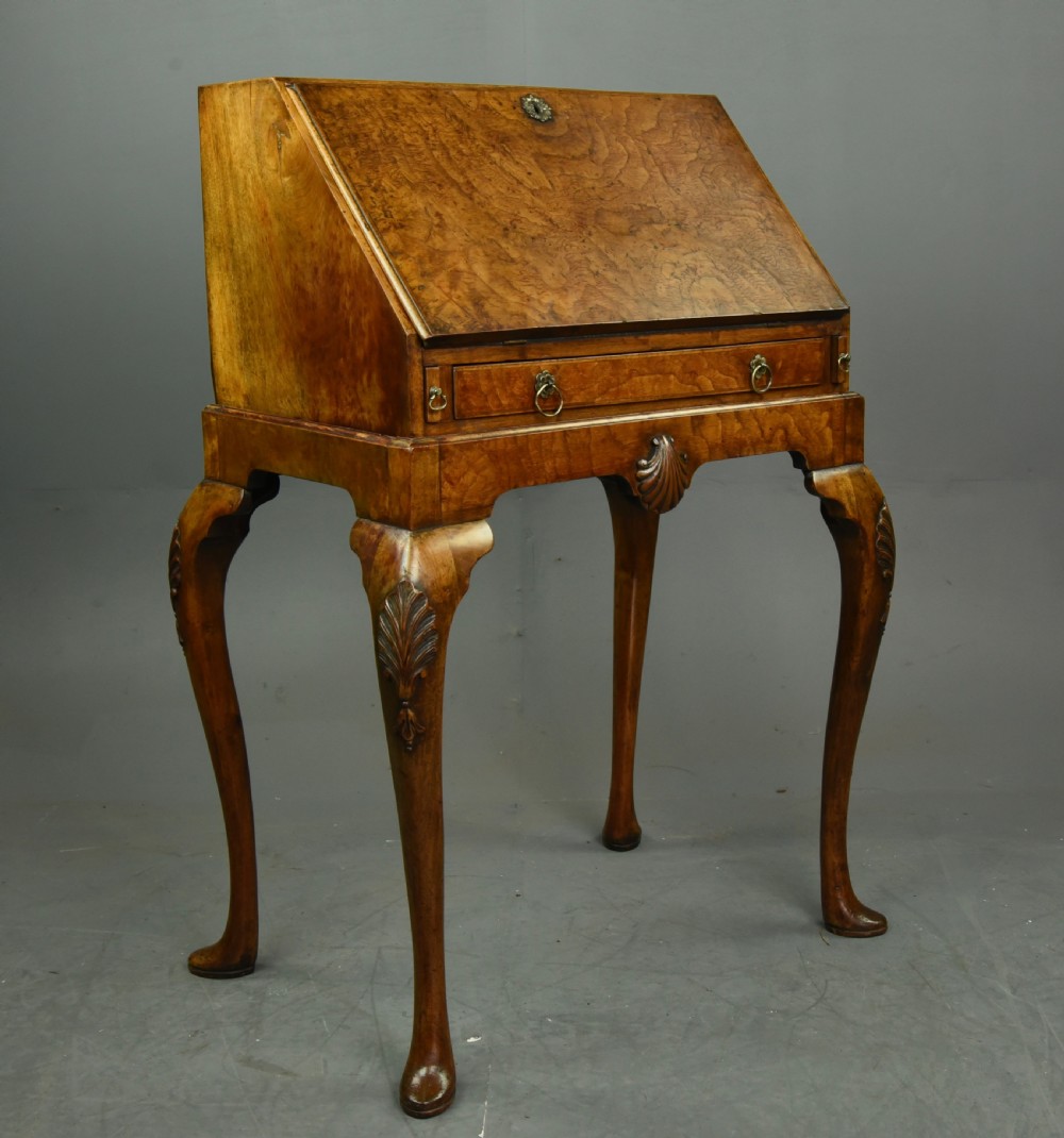 Walnut Queen Anne style bureau  View III