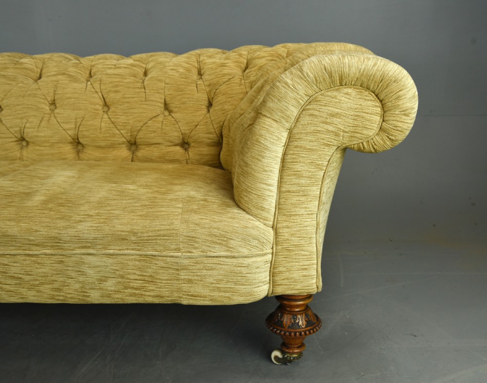 Victorian Chesterfield sofa  View III