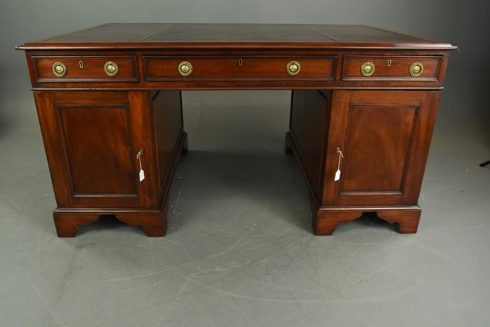 Victorian partners desk S & H JEWELL  View IV