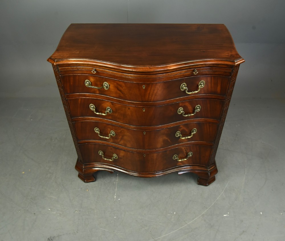 Antique Chippendale style serpentine chest of drawers  View III