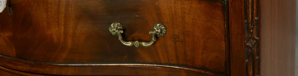 19th century small serpentine mahogany bachelors chest  View VI