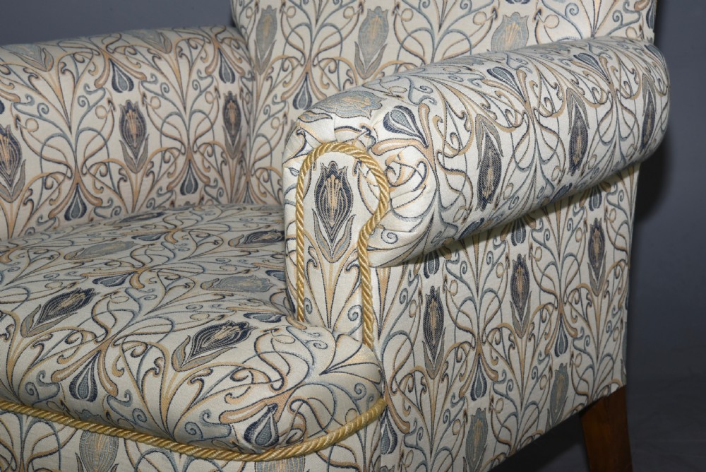 Victorian arm chair  View VI