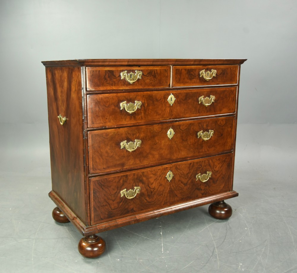 Queen Anne walnut chest of drawers  View III
