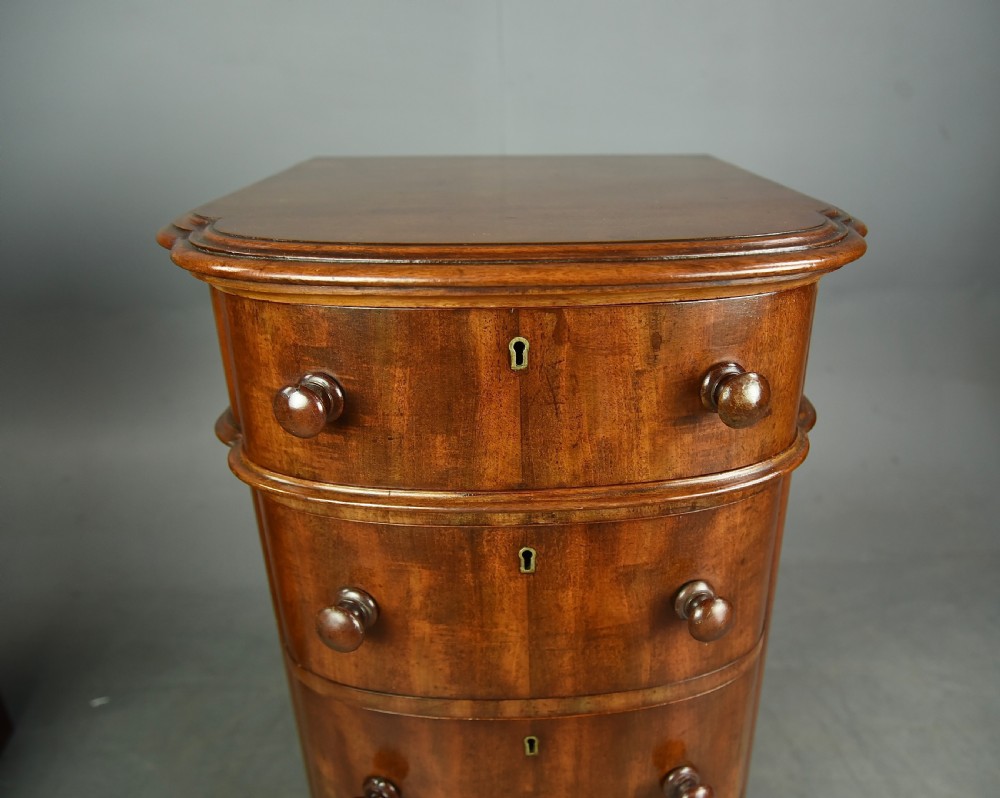 Pair of Victorian bow front mahogany bedside chests of drawers  View VI