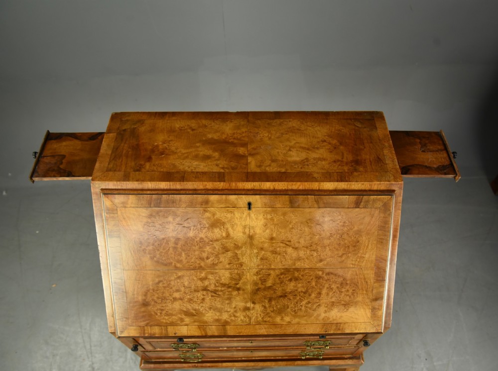 Small Queen Anne style walnut bureau  View VI