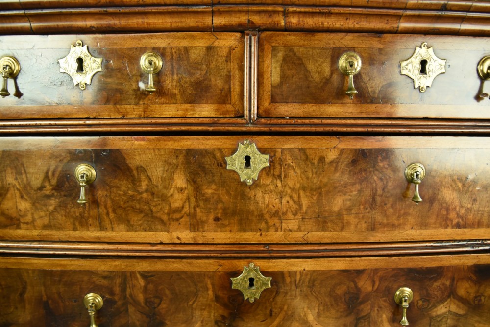  Georgian walnut chest of drawers early 18th century View IV