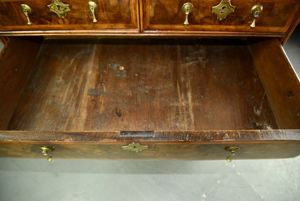  Georgian walnut chest of drawers early 18th century View IX