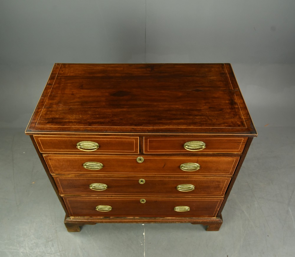Georgian mahogany chest of drawers  View V