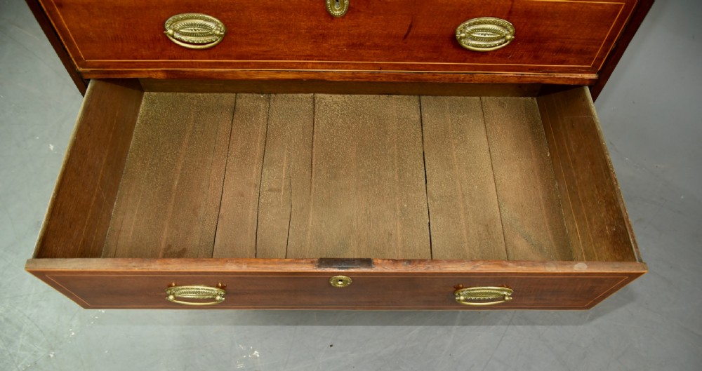 Georgian mahogany chest of drawers  View VII