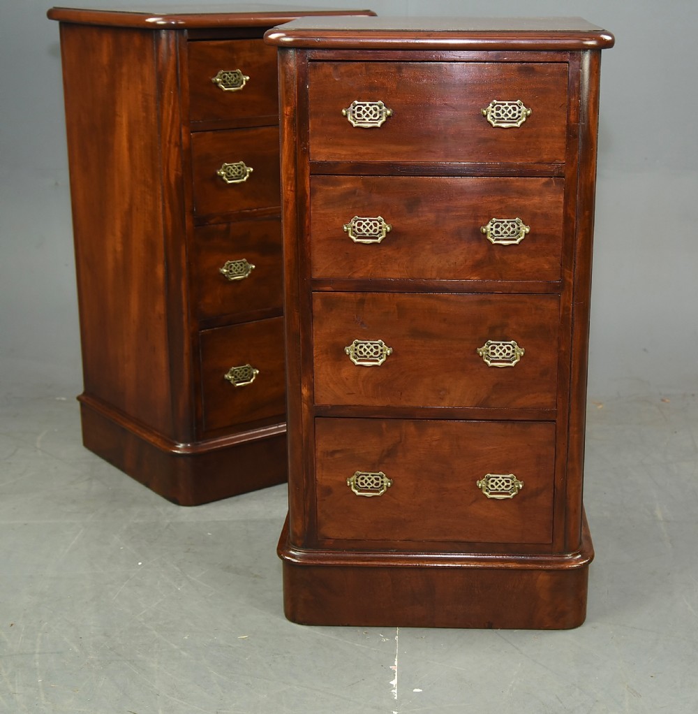 Pair of Victorian mahogany bedside chests von drawers  View IV