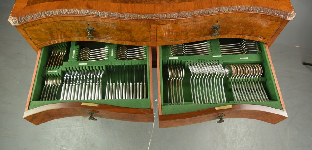 Burr walnut Queen Anne cased canteen cutlery 12 place setting  View VII