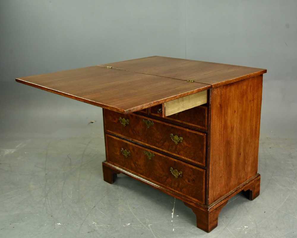 Antique Georgian walnut bachelors chest of drawers  View IV