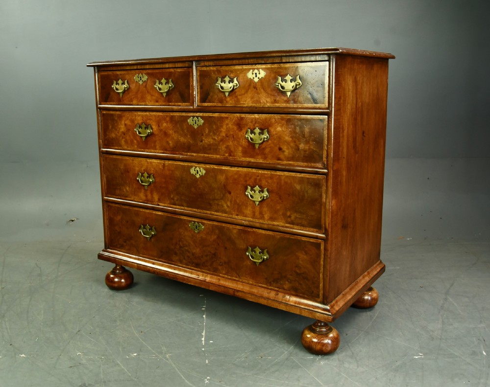 Antique Georgian walnut chest of drawers  View II