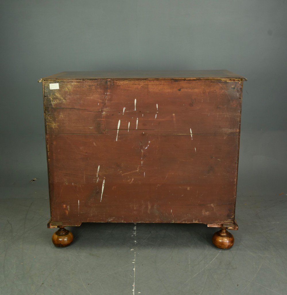 Antique Georgian walnut chest of drawers  View IX