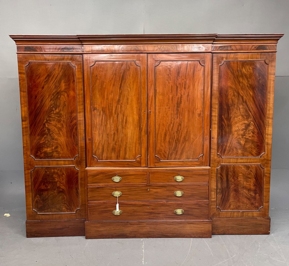 Large Georgian mahogany four door wardrobe 