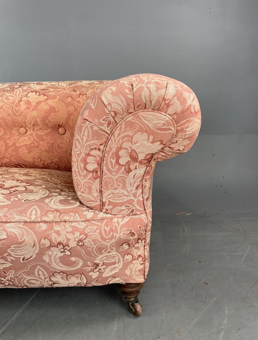 Victorian two seat Chesterfield View V