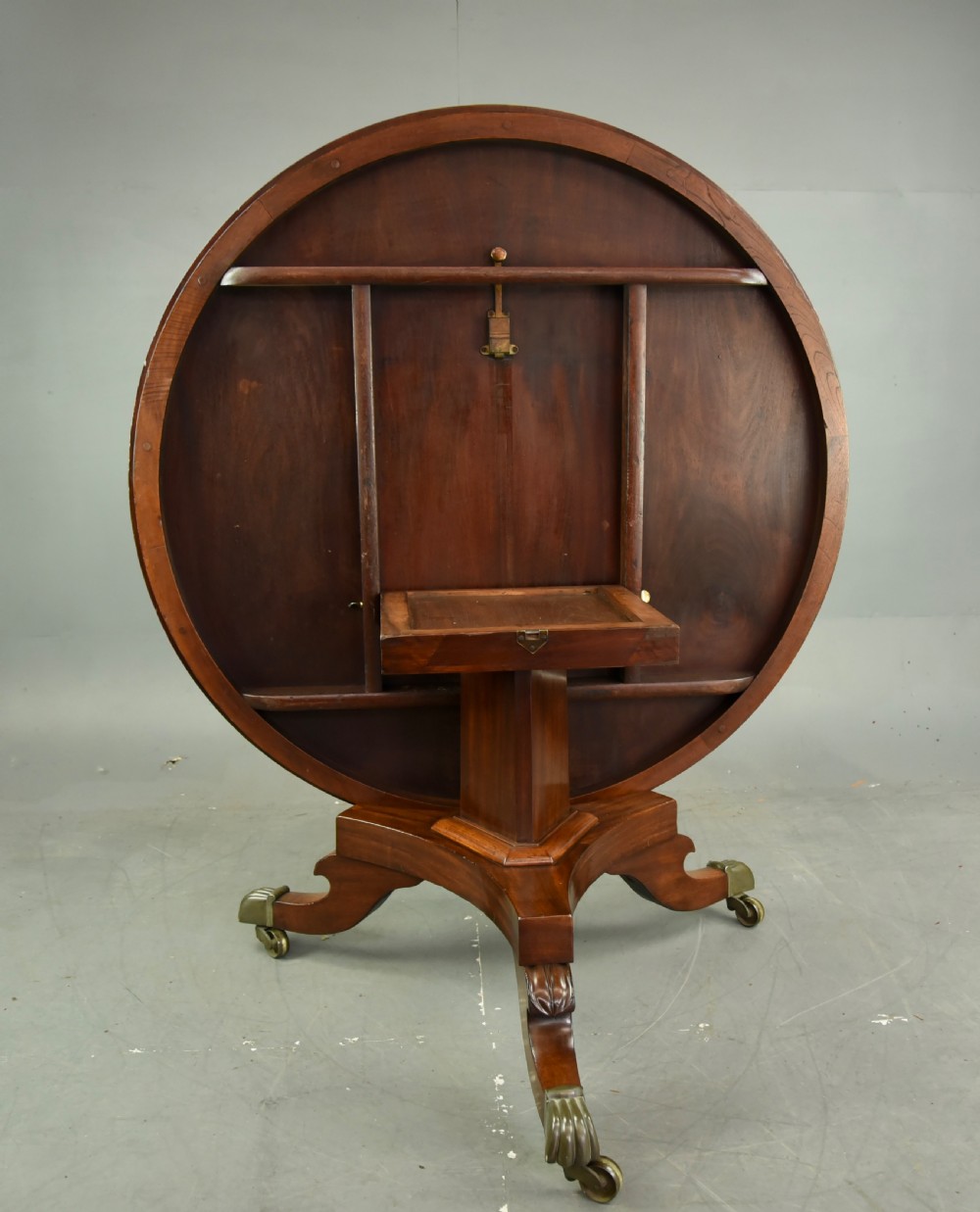 Regency mahogany round dining table  View IV