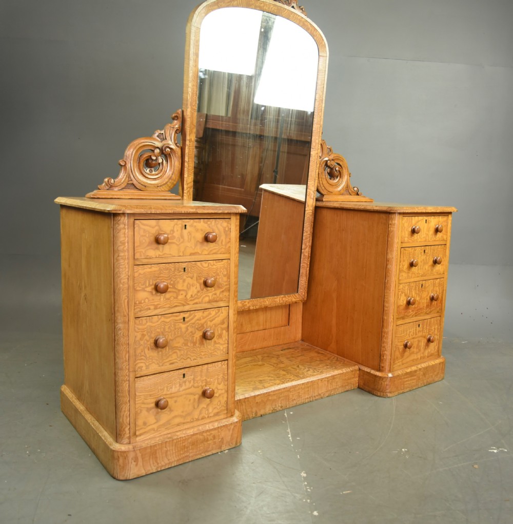 Antique Victorian pedestal dressing table  View VII