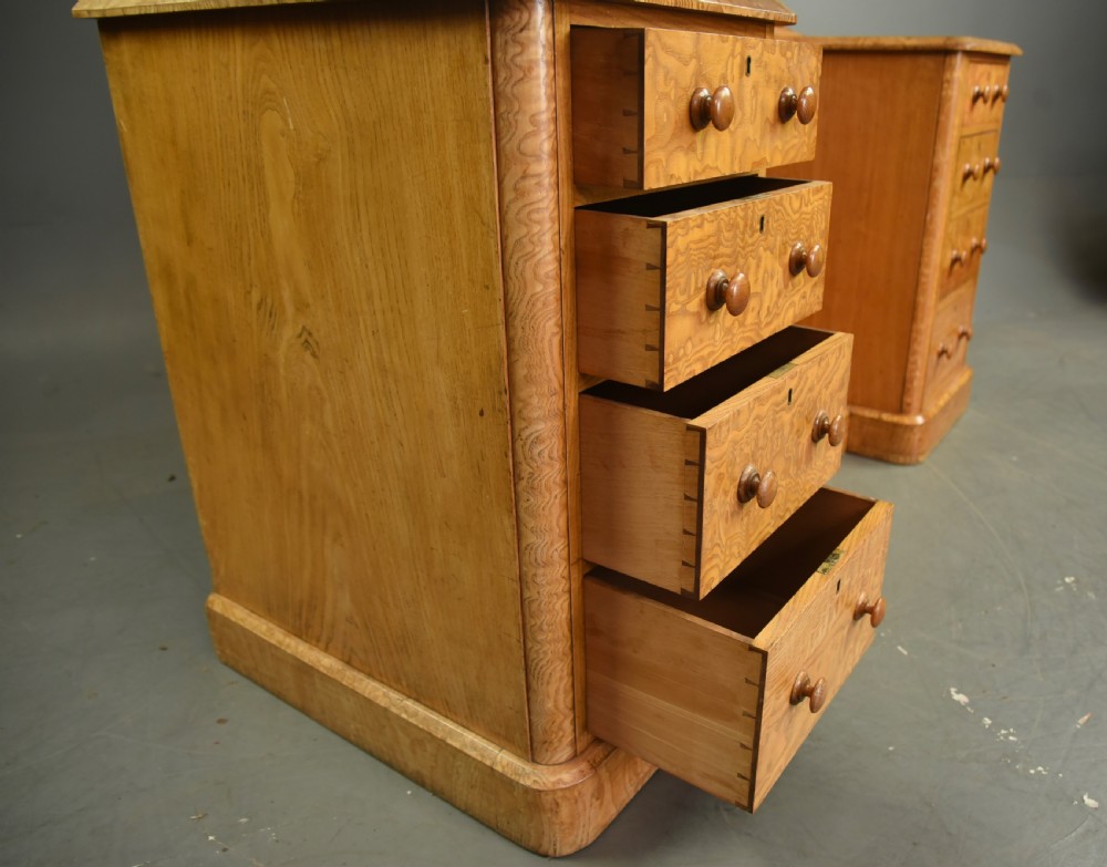 Antique Victorian pedestal dressing table  View IX