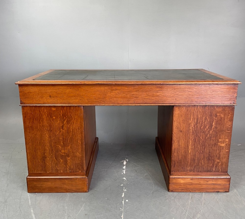 Victorian oak pedestal desk  View VI