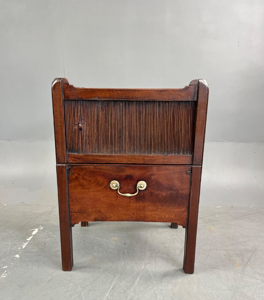 Georgian mahogany bedside cabinet  View IV