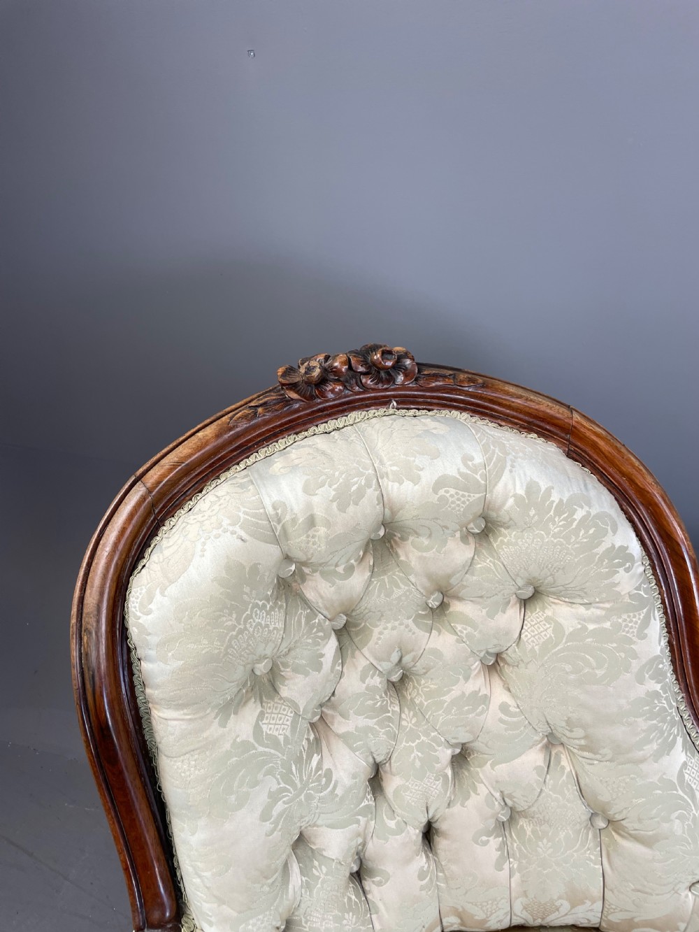 Victorian rosewood chaise longue  View X