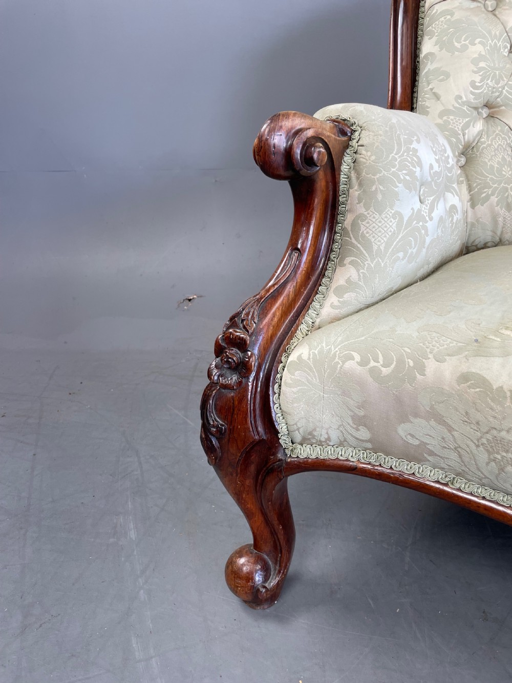 Victorian rosewood chaise longue  View XIII