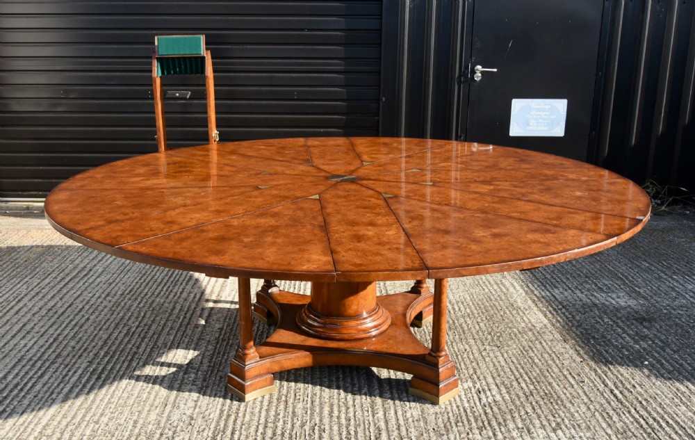 Burr oak Jupe table round dining table  View II