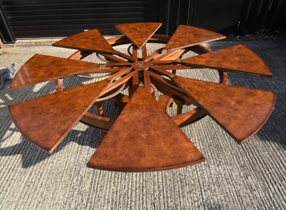 Burr oak Jupe table round dining table  View VI