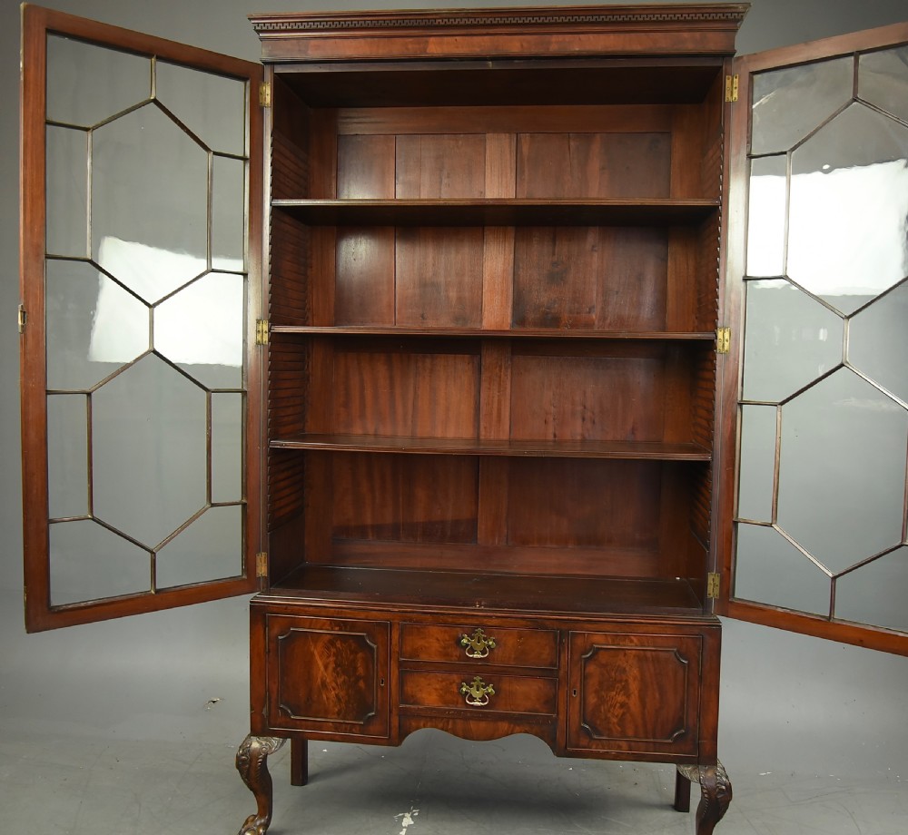 Antique 19th century chippendale style mahogany bookcase cabinet  View II