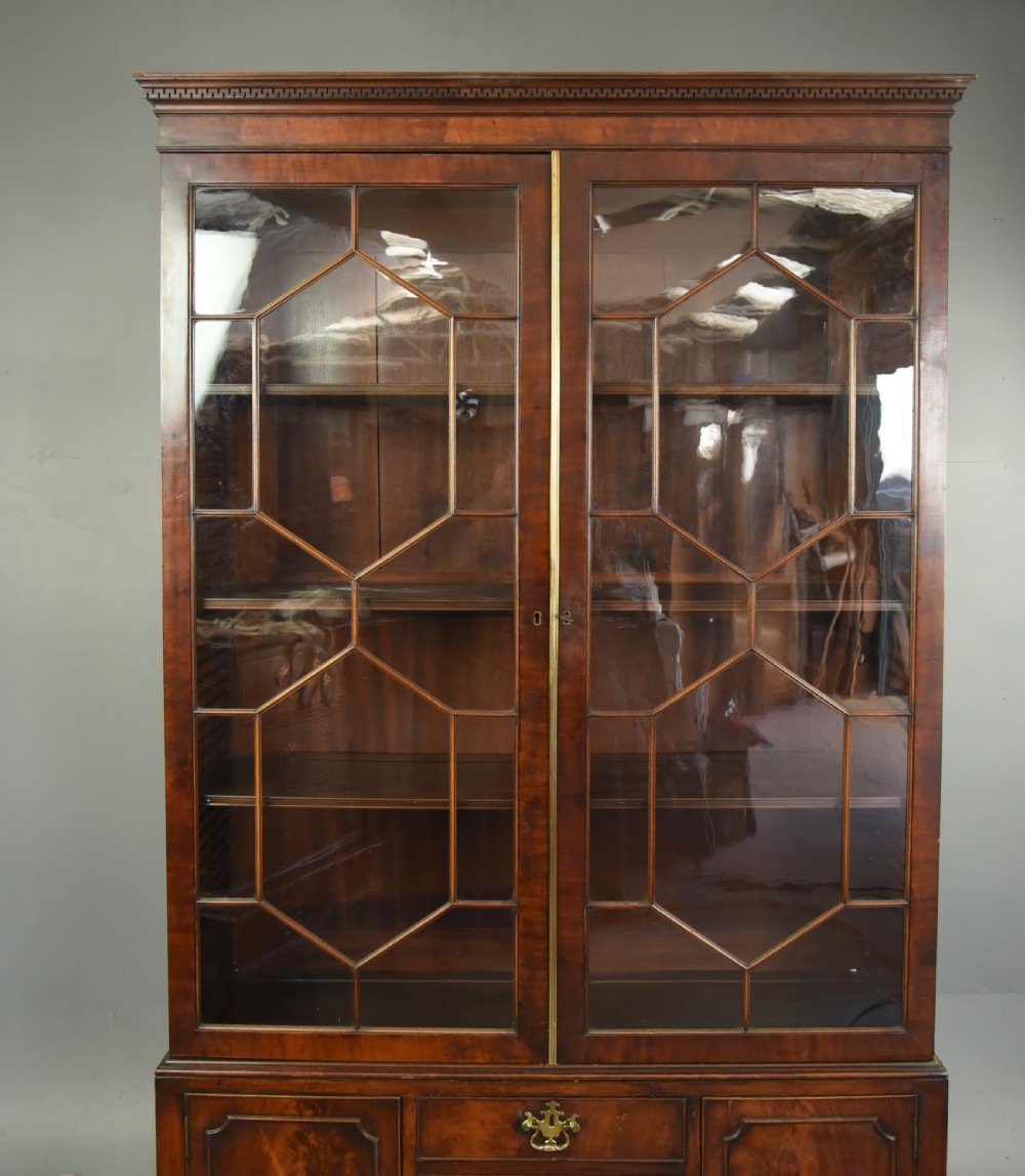 Antique 19th century chippendale style mahogany bookcase cabinet  View III