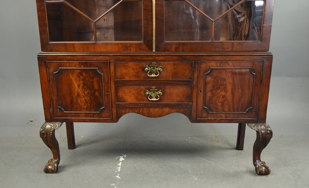 Antique 19th century chippendale style mahogany bookcase cabinet  View IV