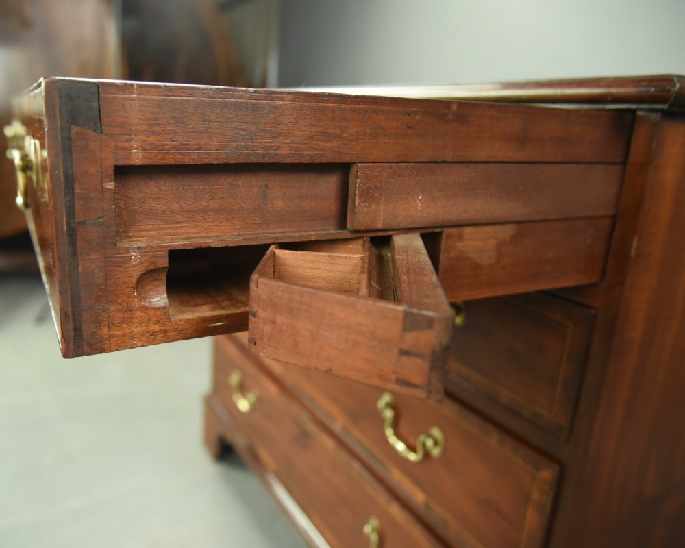 Georgian mahogany  Gentleman's dressing chest  View VII