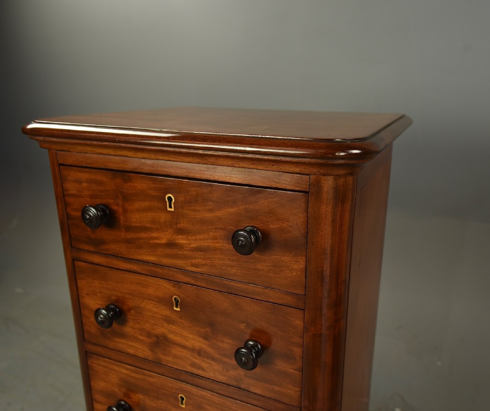 Victorian pair of mahogany bedside chests of drawers  View VII
