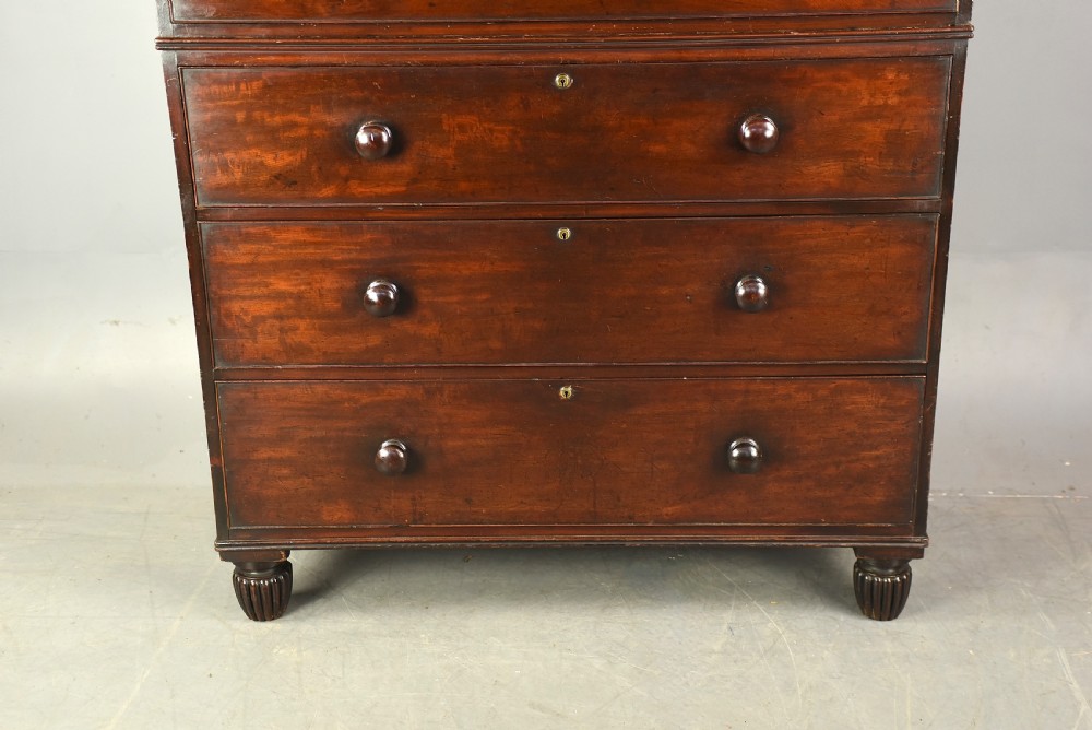 Large 19th century mahogany chest on chest  View IV