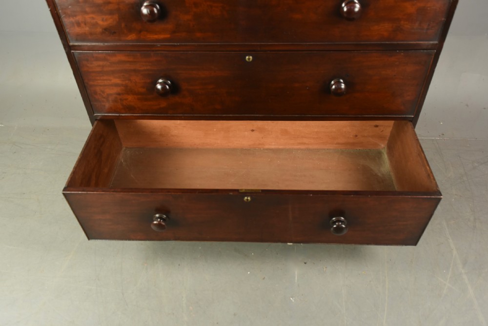 Large 19th century mahogany chest on chest  View VII