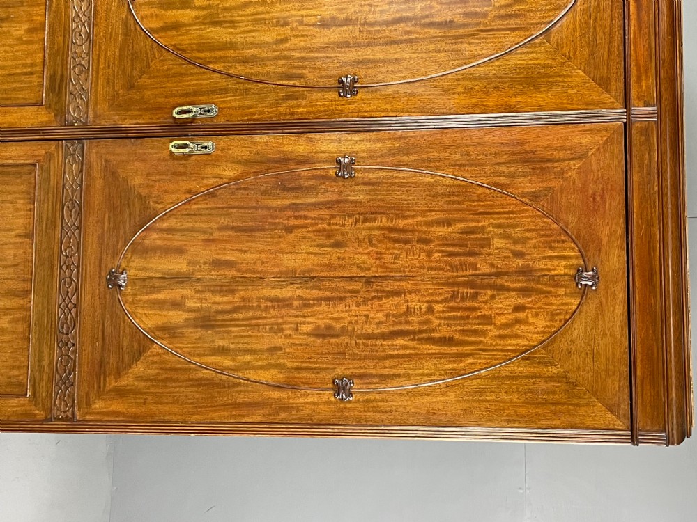 Mahogany compactom double wardrobe  View III