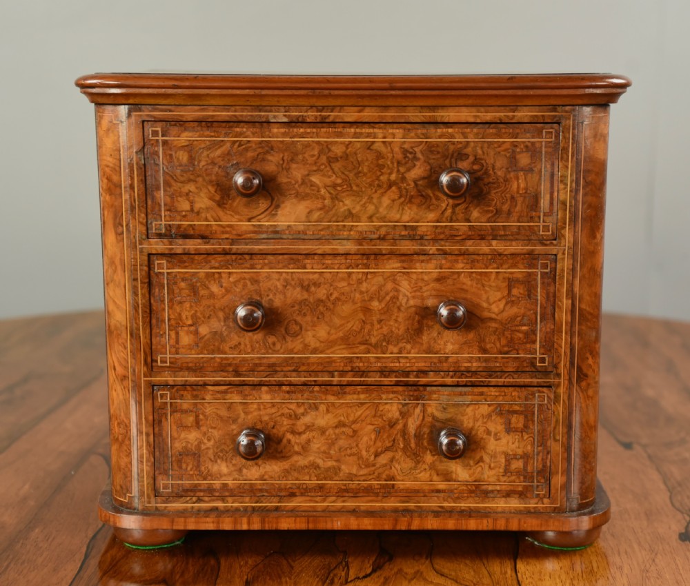 Victorian walnut  small table top chest of drawers 