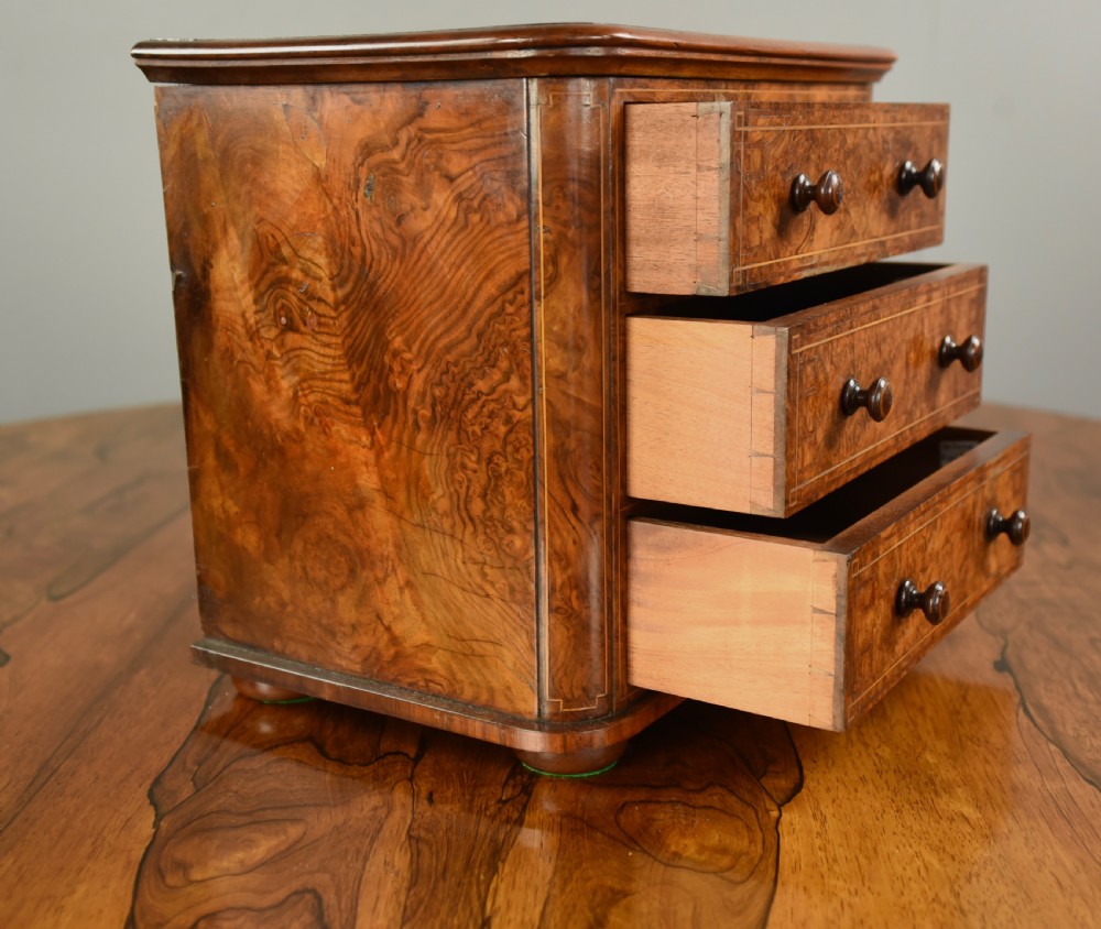 Victorian walnut  small table top chest of drawers  View III