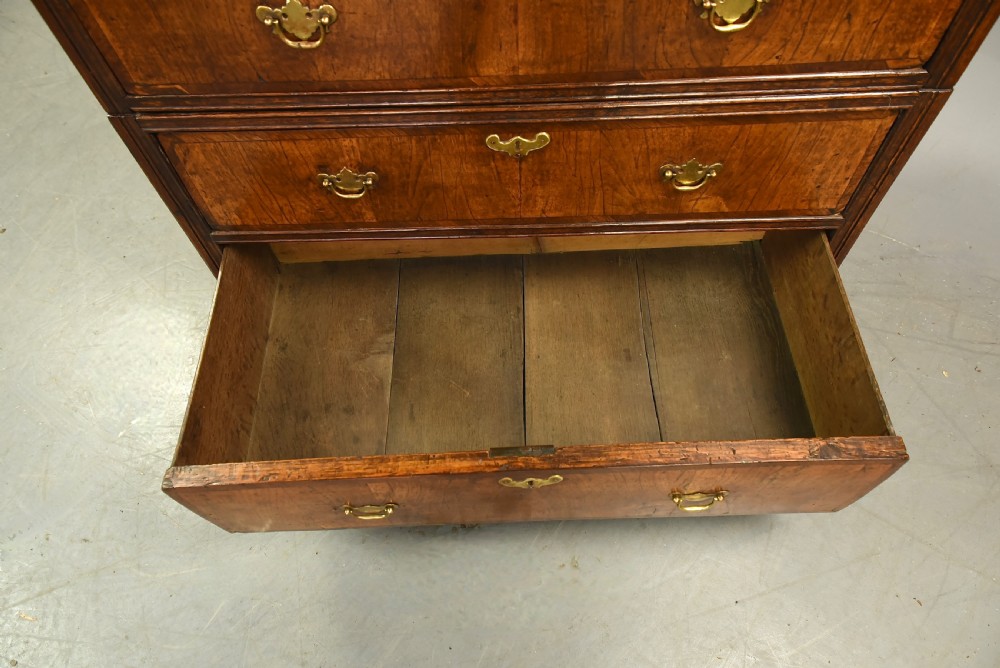18th century Georgian  walnut chest of drawers  View IX