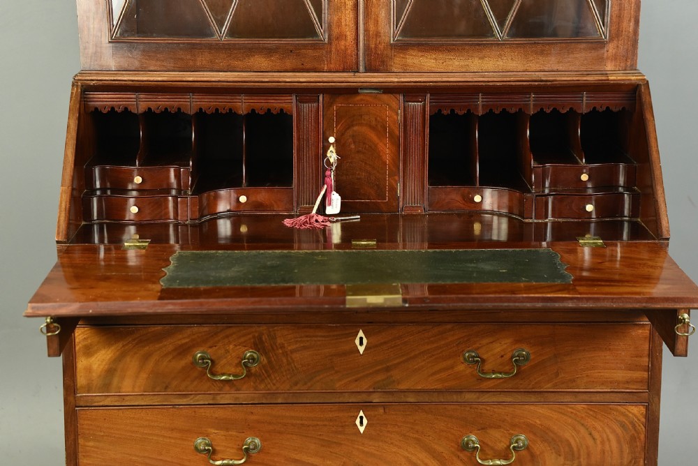 Georgian mahogany bureau bookcase  View VII