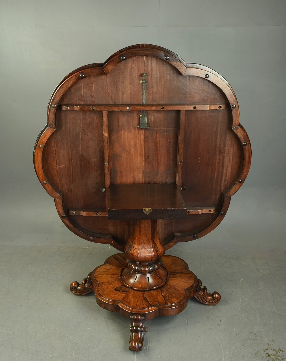 early 19th century Regency rosewood centre/breakfast/dining table  View VIII