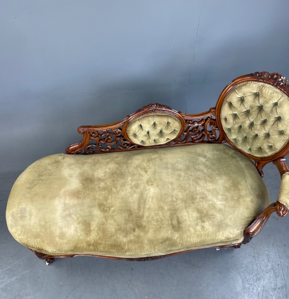 Victorian walnut chaise longue  View VIII