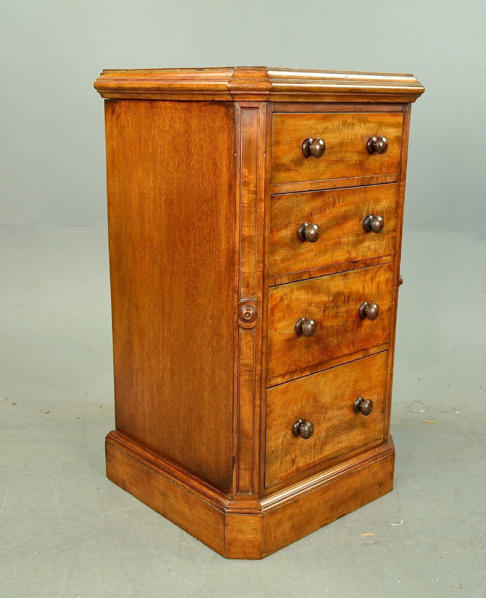Pair of Regency mahogany bedside chests of drawers  View V