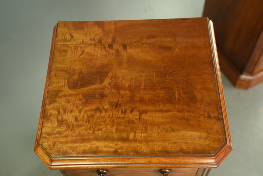 Pair of Regency mahogany bedside chests of drawers  View VII