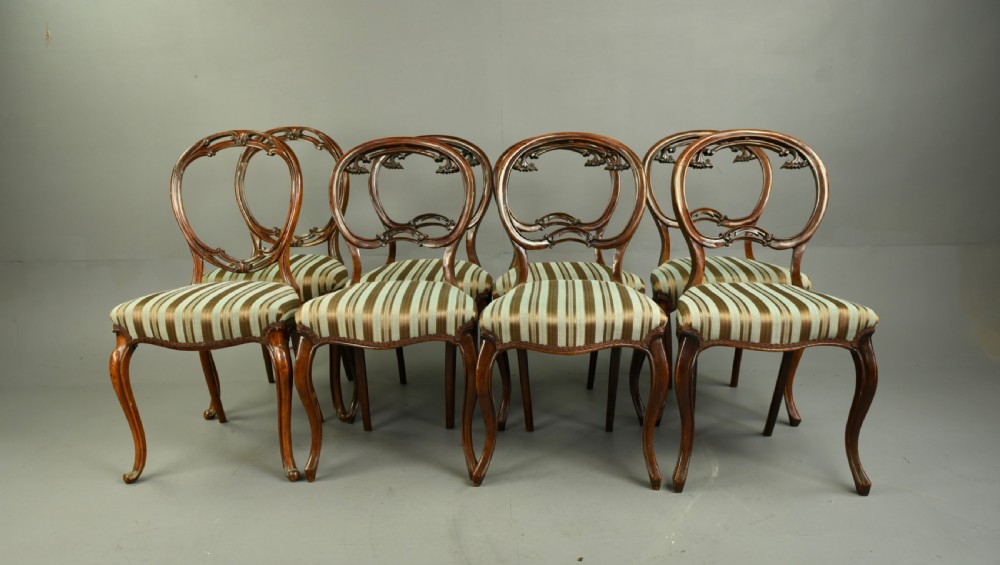 Set of eight Victorian walnut dining chairs 