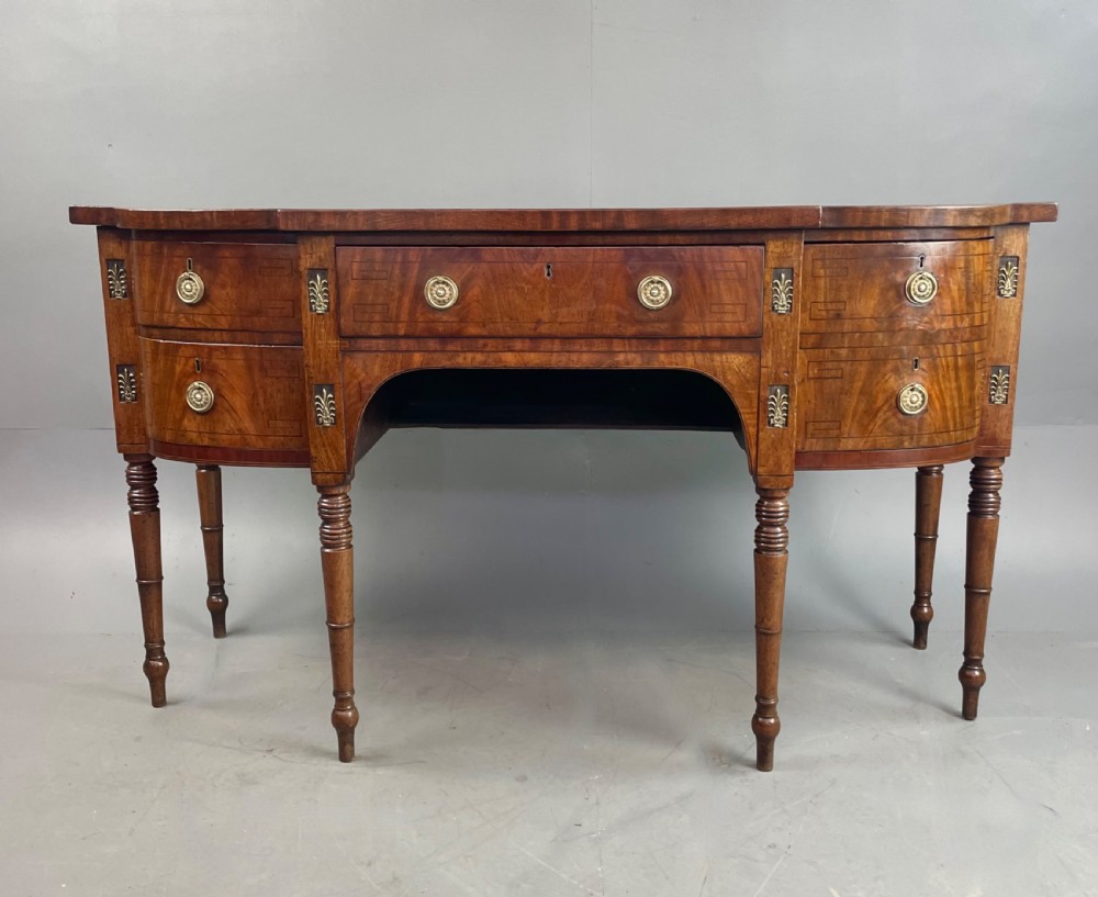 Georgian mahogany sideboard 
