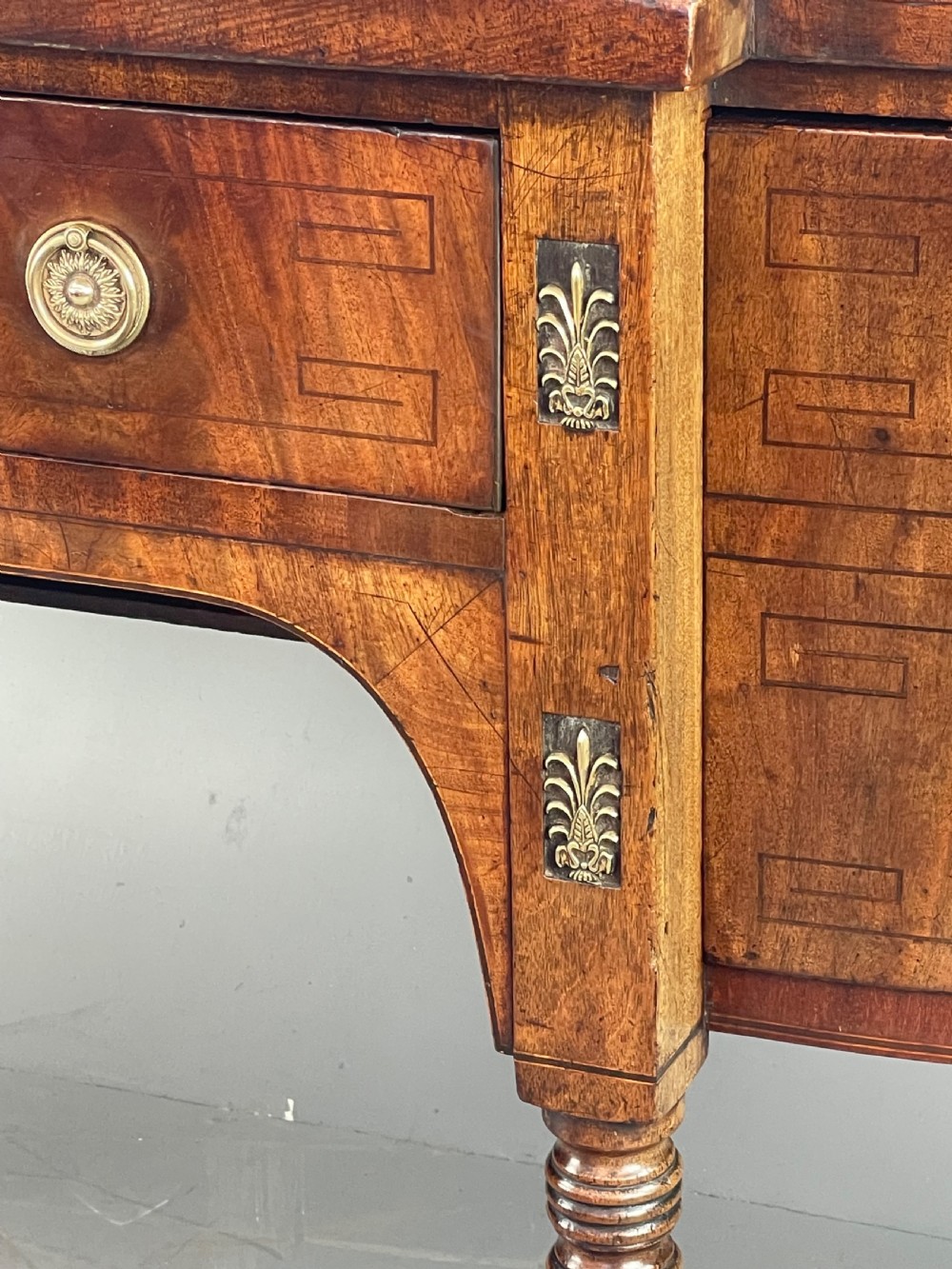 Georgian mahogany sideboard  View XII