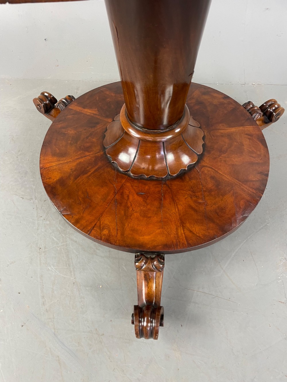 Regency circular mahogany dining table /centre table  View IV