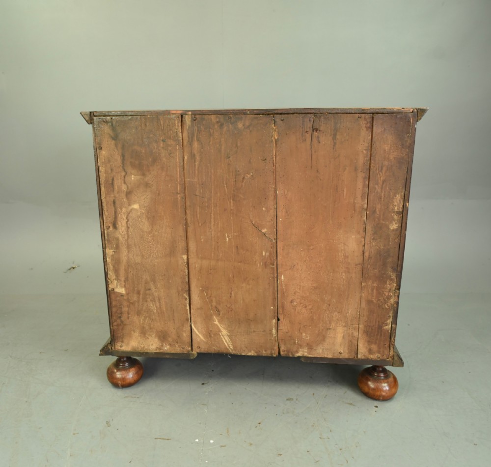 18th century burr walnut chest of drawers  View IX